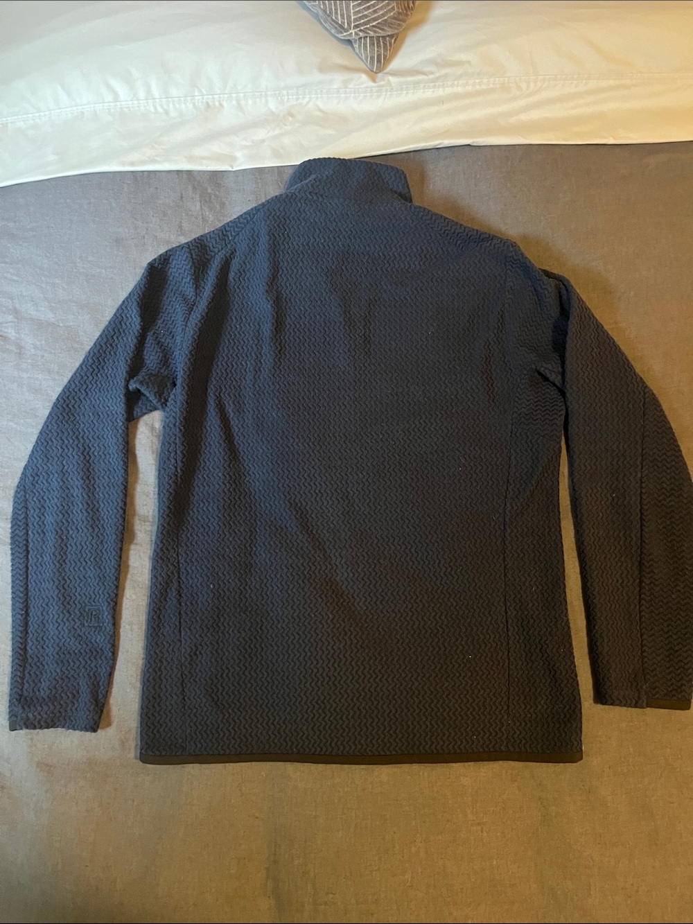Patagonia R1 Air Zip pullover - Picture 6 of 6